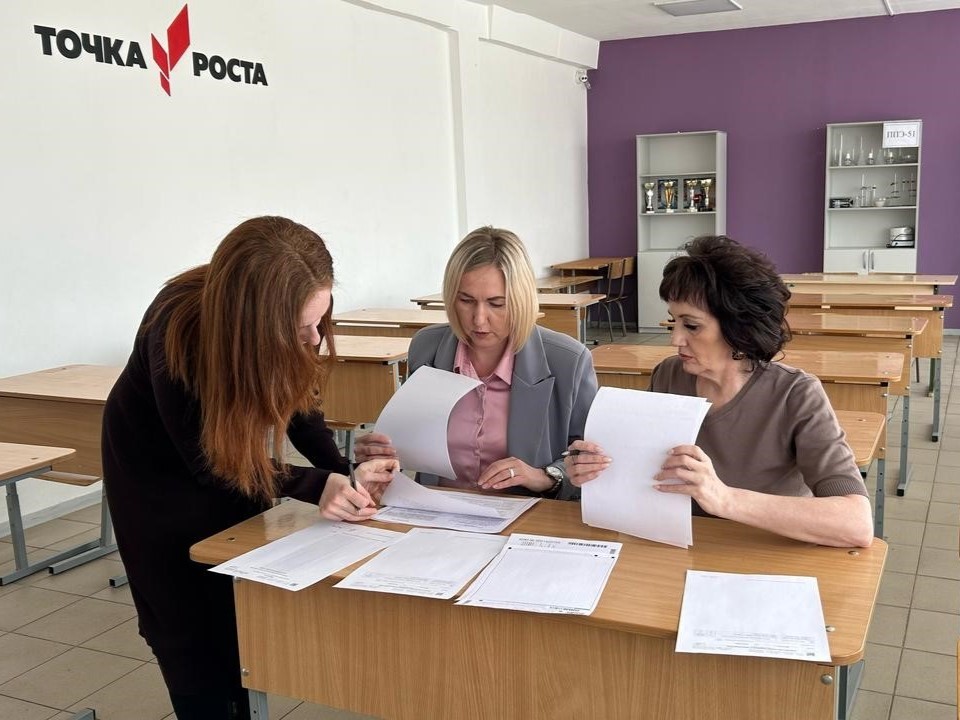 Для одиннадцатиклассников  Адыгеи проведен  всероссийский тренировочный экзамен 14 мая 2025 года